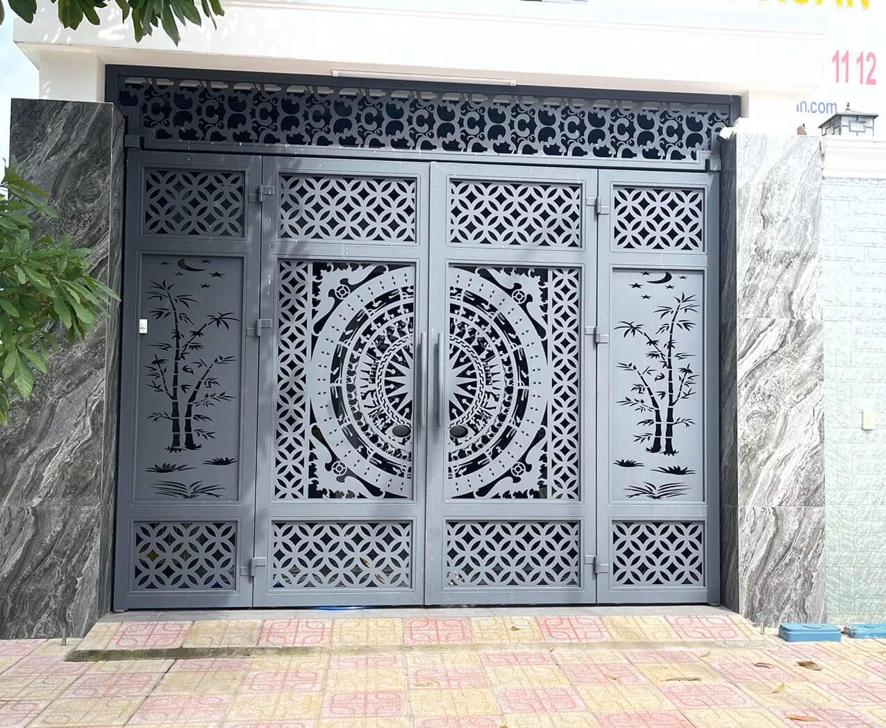 cua cong cnc 4 canh cl0056